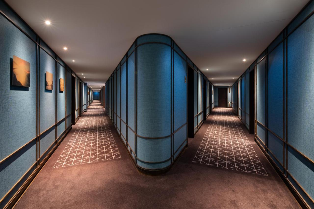 Eurostars Aliados Hotel ปอร์โต ภายนอก รูปภาพ Corridor