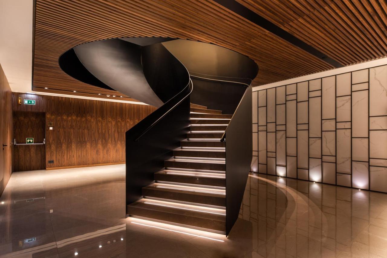 Eurostars Aliados Hotel ปอร์โต ภายนอก รูปภาพ The staircase
